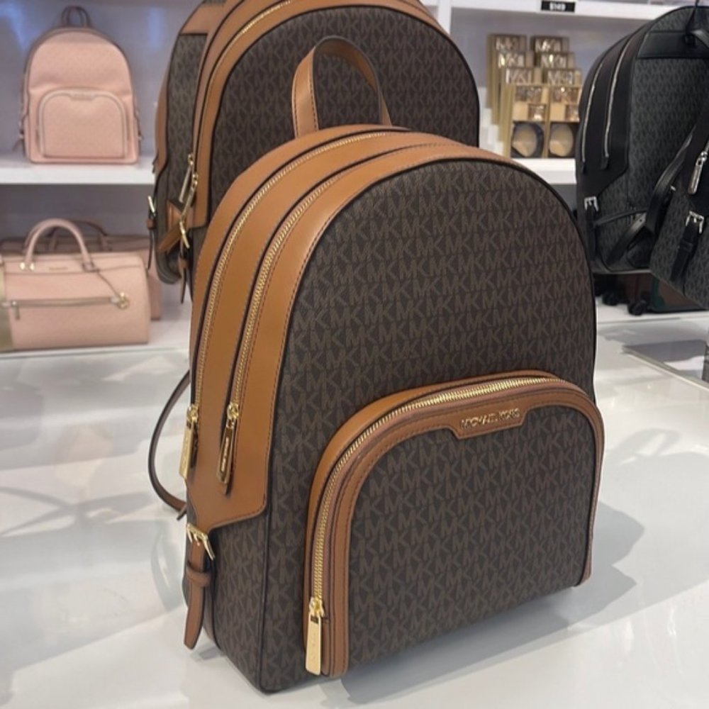 Michael Kors Jaycee Large Zip Pocket Backpack Brown - Picture 2 of 16